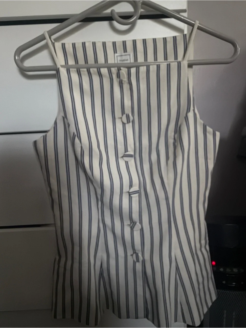 Anthropology Maeve Stripped Button-Front Cami Top in Navy & White - Picture 2 of 4